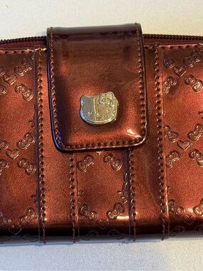 Y2K Vintage Loungefly Hello Kitty Metallic Embossed Red Wallet